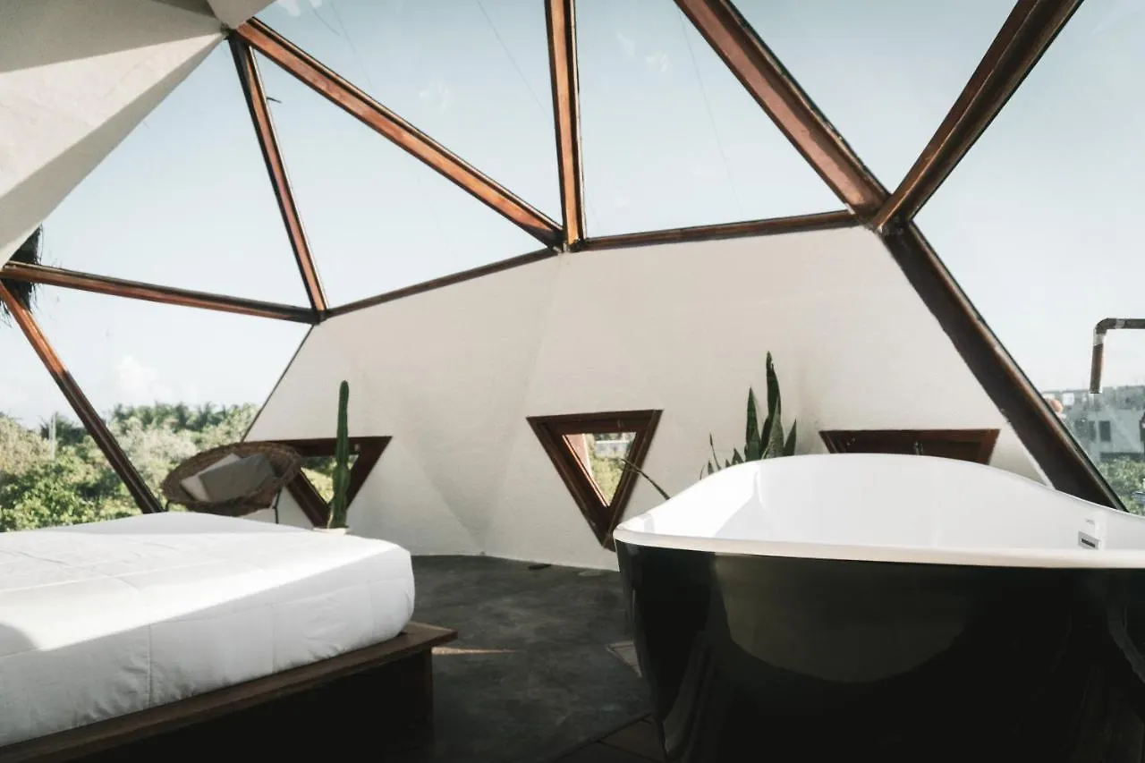 Mamasan Treehouses & Cabins Tulum Hotel