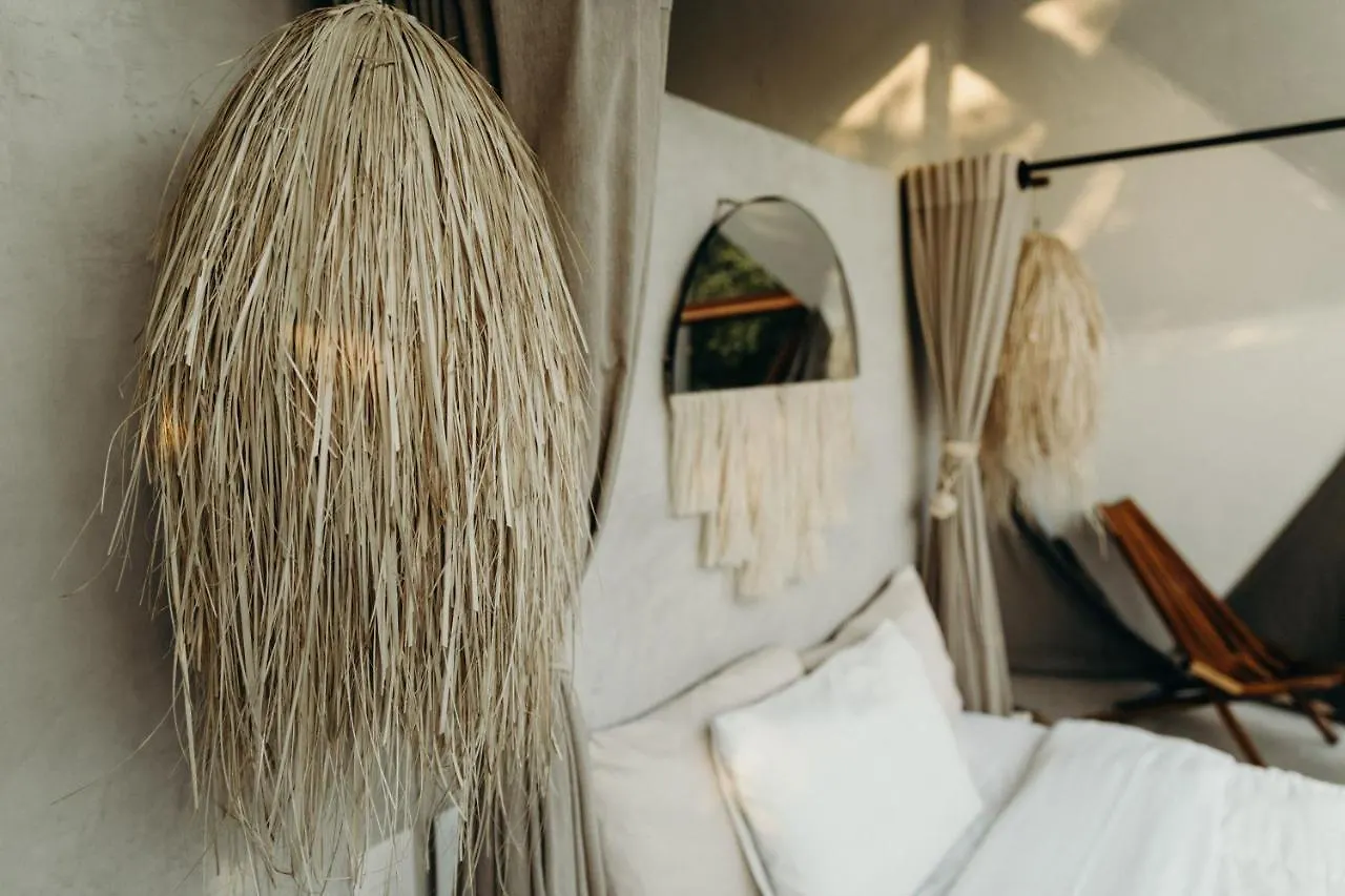 Mamasan Treehouses & Cabins Tulum Hotel