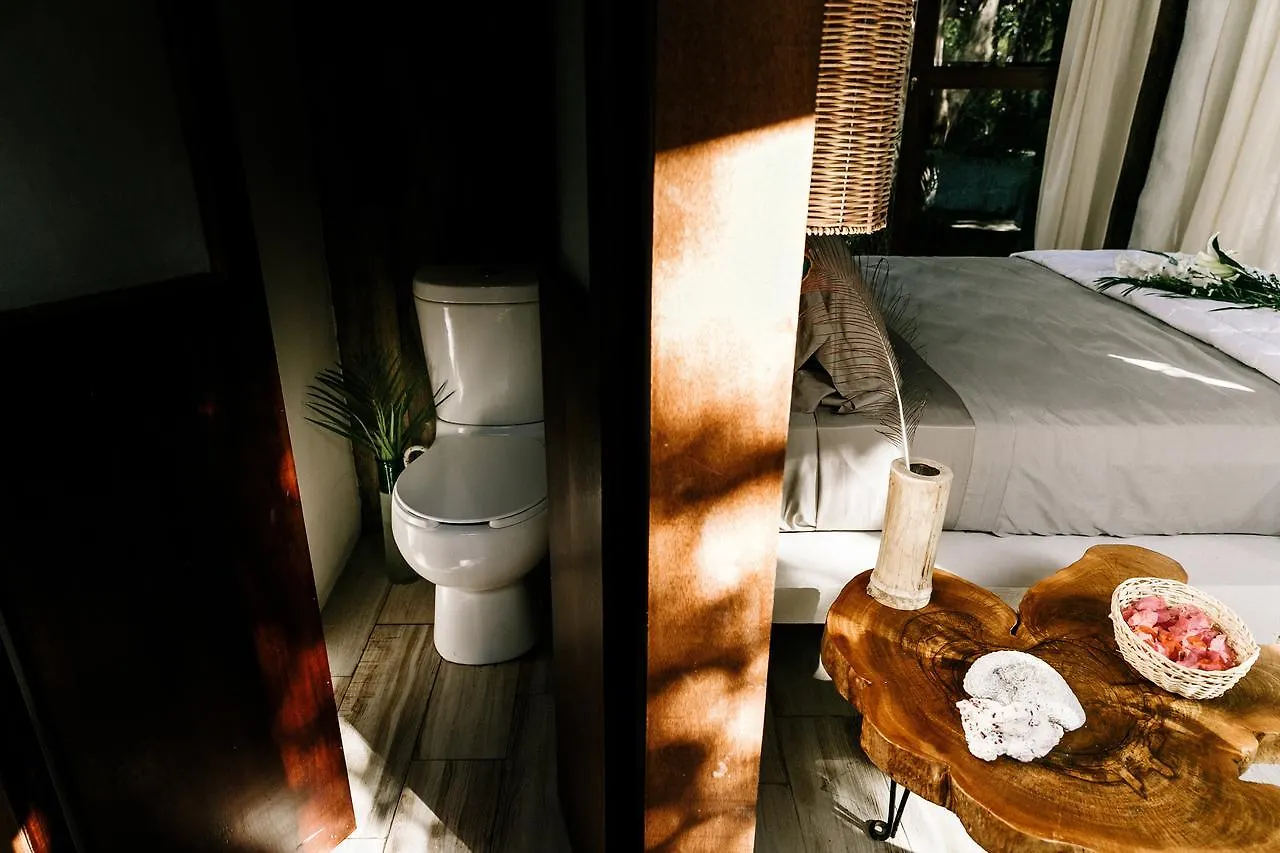 Mamasan Treehouses & Cabins Tulum Hotel