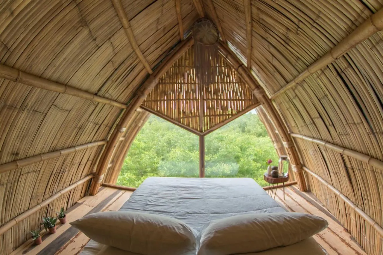 Mamasan Treehouses & Cabins Tulum México