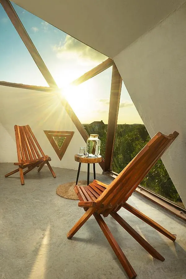 טולום Mamasan Treehouses & Cabins מלון