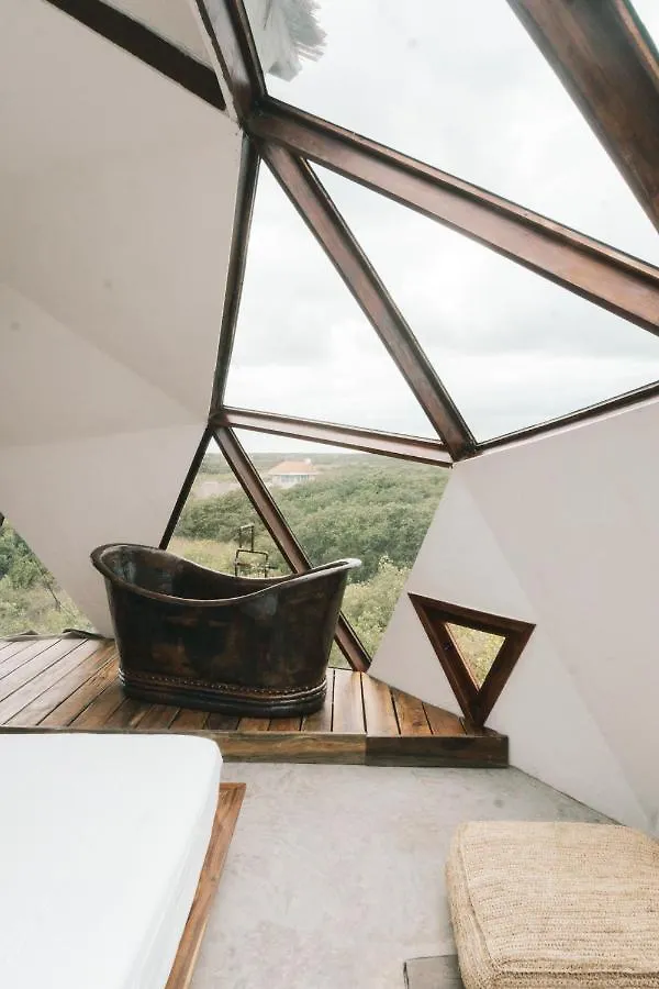 טולום Mamasan Treehouses & Cabins 4*,